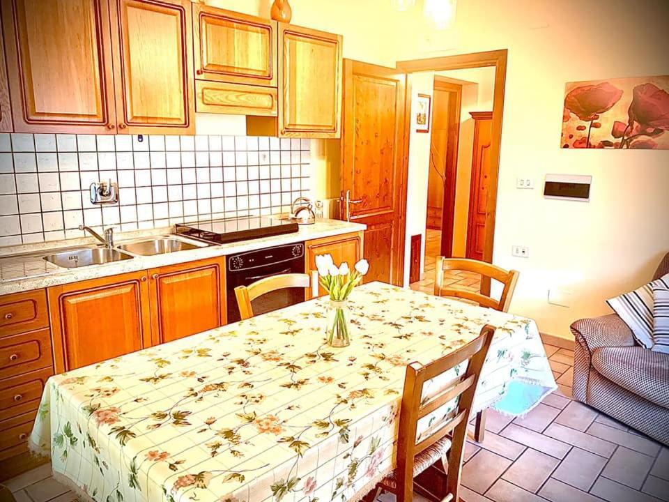 Ferienwohnung Leonaerdo Guests House Panicale Zimmer foto